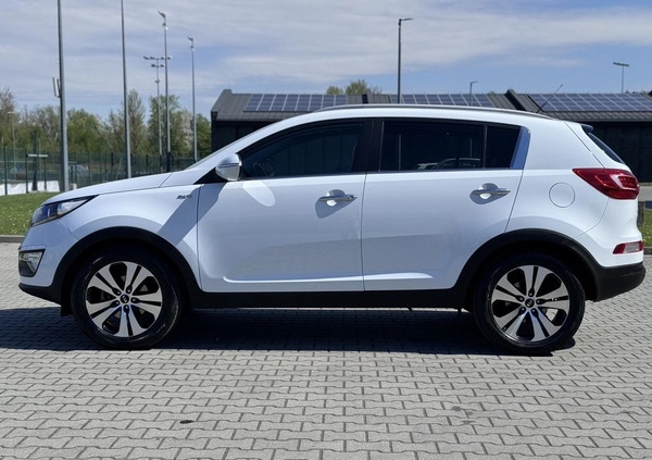 Kia Sportage cena 49900 przebieg: 111300, rok produkcji 2012 z Myślenice małe 379